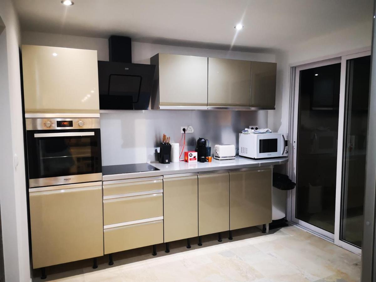Appartement Saint Gilles Les Bains מראה חיצוני תמונה